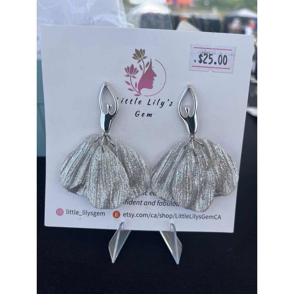 Handmade  Polymer Clay   Dangle Earrings Dancer